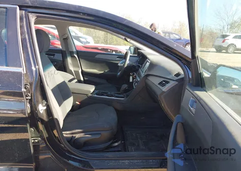 2019 Hyundai Sonata Se z USA, uszkodzony, nr VIN 5NPE24AF0KH760171